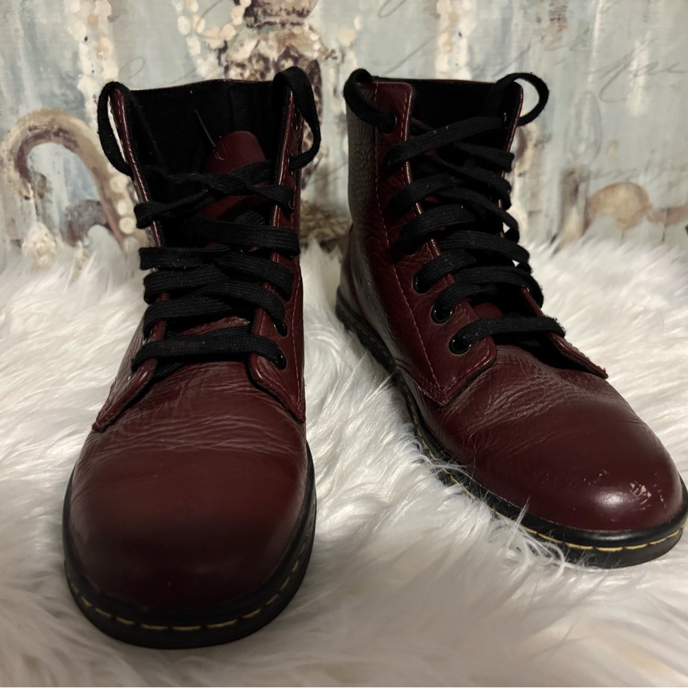 Dr. Martens Shoreditch Maroon/Red Leather Ankle Boots Laced Up Size 7US Women's